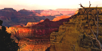 Raft in the spectacular Grand Canyon